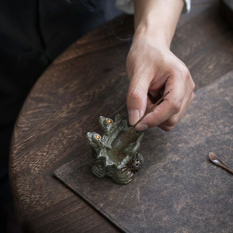 Traditional Chinese Tile Cat Style Ceramic Incense Holder
